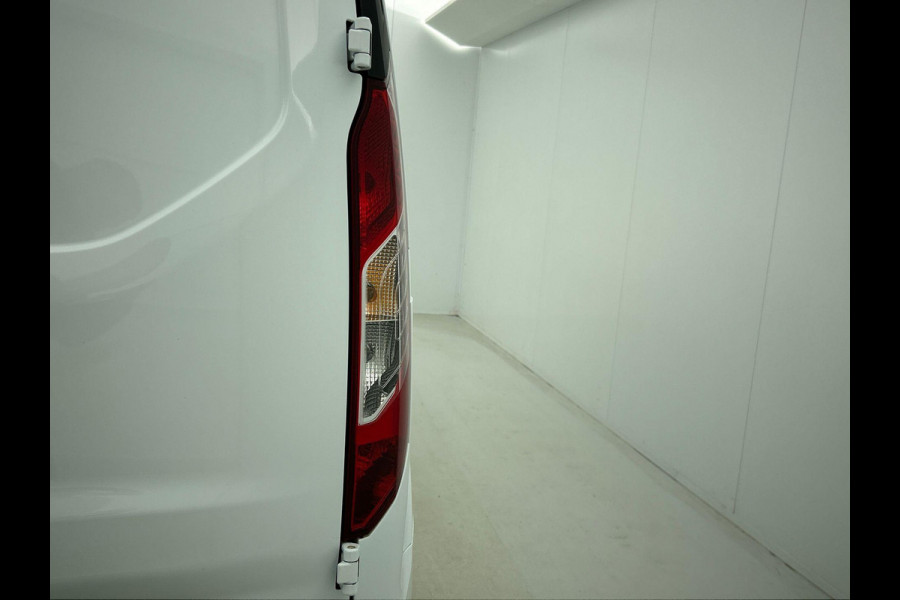 Ford Transit Connect 1.5 L2 Trend 100 PK Navi Airco PDC A Cruise Control 3 Zits Camera DAB+