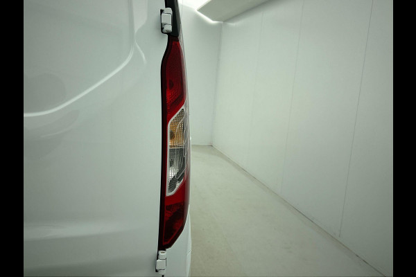 Ford Transit Connect 1.5 L2 Trend 100 PK Navi Airco PDC A Cruise Control 3 Zits Camera DAB+