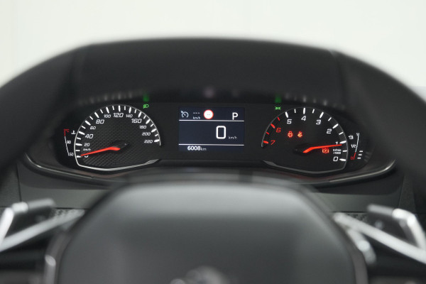 Peugeot 208 PureTech 100 EAT8 Active Pack | Parkeersensoren | Apple Carplay | Airco