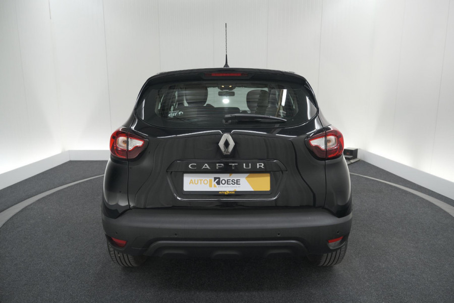 Renault Captur TCe 90 Limited | Parkeersensoren | Navigatie | Airco