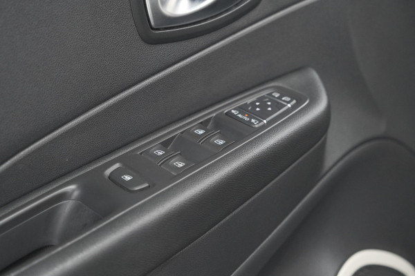 Renault Captur TCe 90 Limited | Parkeersensoren | Navigatie | Airco