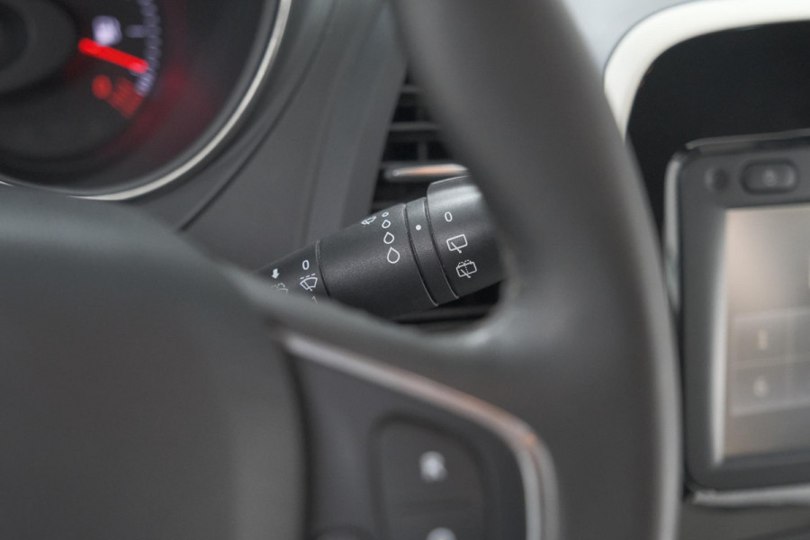 Renault Captur TCe 90 Limited | Parkeersensoren | Navigatie | Airco