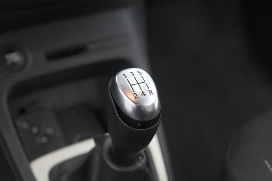 Renault Captur TCe 90 Limited | Parkeersensoren | Navigatie | Airco