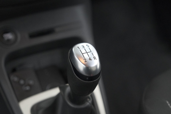 Renault Captur TCe 90 Limited | Parkeersensoren | Navigatie | Airco