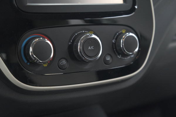 Renault Captur TCe 90 Limited | Parkeersensoren | Navigatie | Airco