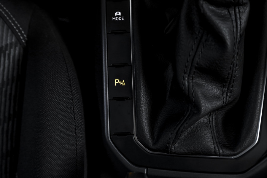 Volkswagen Taigo 1.0 TSI R-Line 116 PK - Automaat | Dig. Cockpit | Adapt. Cruise | Stoelverw. | PDC | Camera | App. Connect | ECC | DAB | LM 18" | 9195