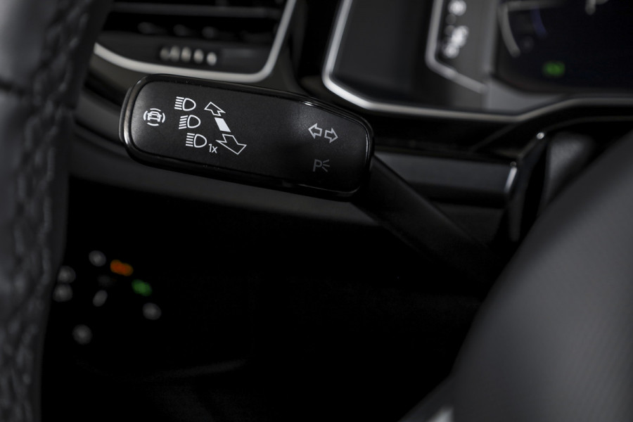 Volkswagen Taigo 1.0 TSI R-Line 116 PK - Automaat | Dig. Cockpit | Adapt. Cruise | Stoelverw. | PDC | Camera | App. Connect | ECC | DAB | LM 18" | 9195