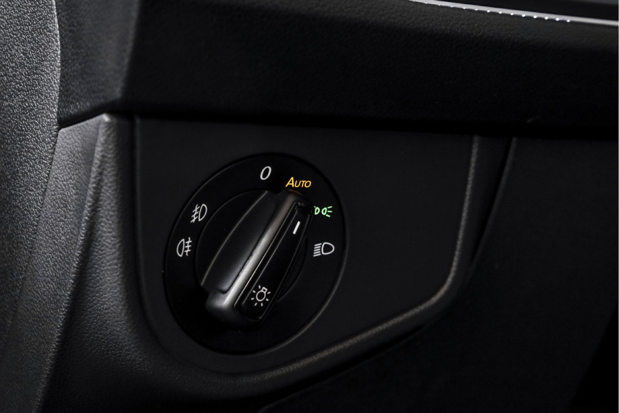 Volkswagen Taigo 1.0 TSI R-Line 116 PK - Automaat | Dig. Cockpit | Adapt. Cruise | Stoelverw. | PDC | Camera | App. Connect | ECC | DAB | LM 18" | 9195