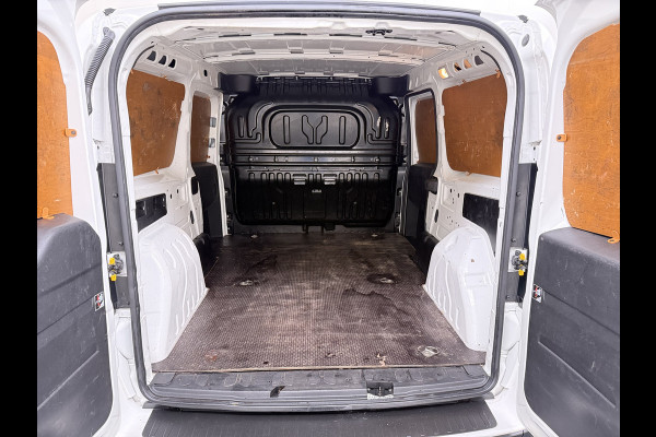 Fiat Doblò Cargo Trekking 1.6JTD 105PK L2H1 3-Peroons Airco Navi* Apple Carplay Android Auto Bluetooth S Trekking Euro 6 Betonplex Vloer Wandbetimmering Schuifdeur Origineel Nederlandse Auto 984kg laadvermogen! 1300kg trekvermogen!