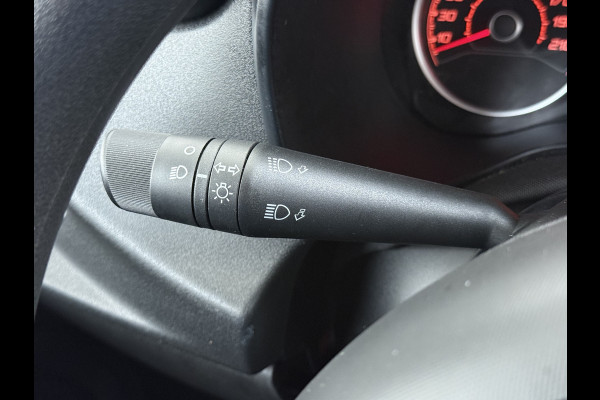 Fiat Doblò Cargo Trekking 1.6JTD 105PK L2H1 3-Peroons Airco Navi* Apple Carplay Android Auto Bluetooth S Trekking Euro 6 Betonplex Vloer Wandbetimmering Schuifdeur Origineel Nederlandse Auto 984kg laadvermogen! 1300kg trekvermogen!