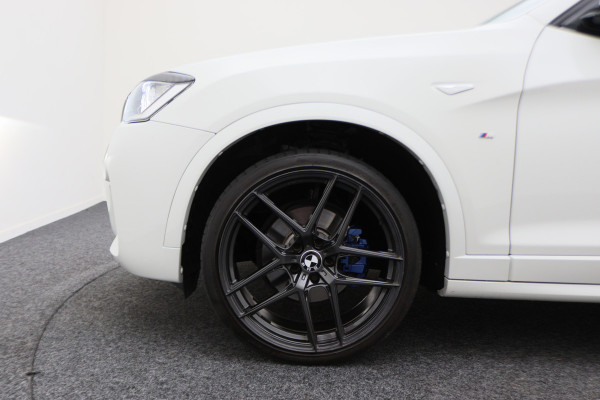 BMW X4 xDrive20i Centennial High Executive Leer, Camera, Cruise, Navigatie, Bluetooth, Elektrische Trekhaak, 21''