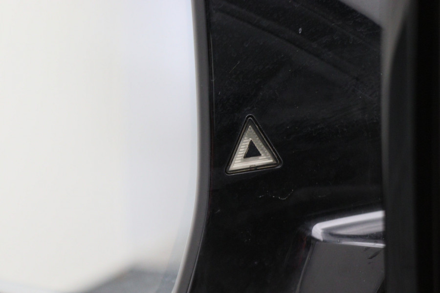 BMW X4 xDrive20i Centennial High Executive Leer, Camera, Cruise, Navigatie, Bluetooth, Elektrische Trekhaak, 21''