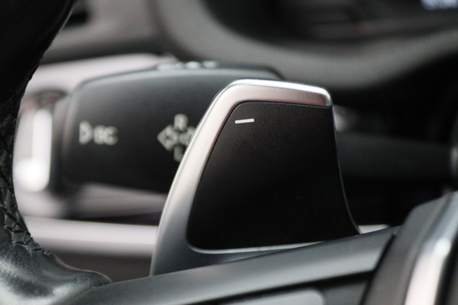 BMW X4 xDrive20i Centennial High Executive Leer, Camera, Cruise, Navigatie, Bluetooth, Elektrische Trekhaak, 21''