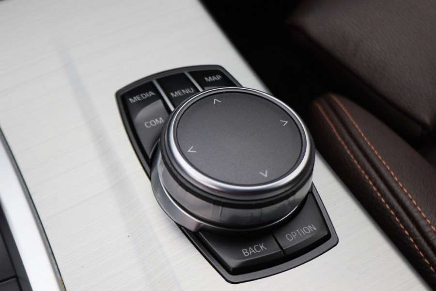 BMW X4 xDrive20i Centennial High Executive Leer, Camera, Cruise, Navigatie, Bluetooth, Elektrische Trekhaak, 21''