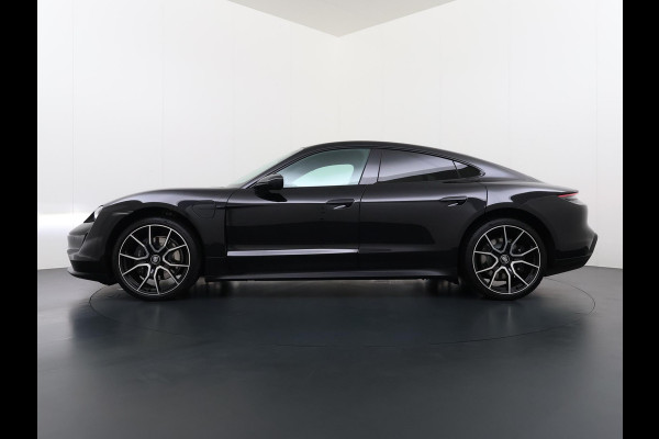 Porsche Taycan Performance 84 kWh | ADAPT. CRUISE | DODE HOEK HERKENNING | SPORTCHRONO | HEAD UP | WARMTEPOMP | DIRECT LEVERBAAR NET PORSCHE ONDERHOUD GEHAD |