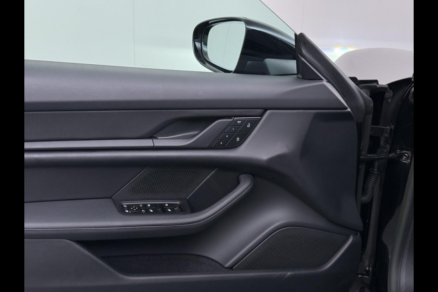 Porsche Taycan Performance 84 kWh | ADAPT. CRUISE | DODE HOEK HERKENNING | SPORTCHRONO | HEAD UP | WARMTEPOMP | DIRECT LEVERBAAR NET PORSCHE ONDERHOUD GEHAD |