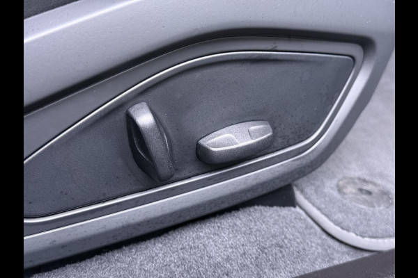 Porsche Taycan Performance 84 kWh | ADAPT. CRUISE | DODE HOEK HERKENNING | SPORTCHRONO | HEAD UP | WARMTEPOMP | DIRECT LEVERBAAR NET PORSCHE ONDERHOUD GEHAD |