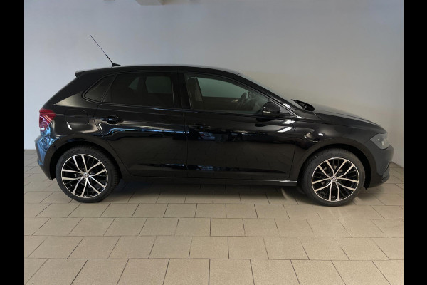 Volkswagen Polo 1.0 TSI Comfortline 95PK AIRCO NAVI CRUISE APPLE CARPLAY NIEUWE VELG LED MULTI STUUR PRIVACY GLAS ZEER NETTE AUTO
