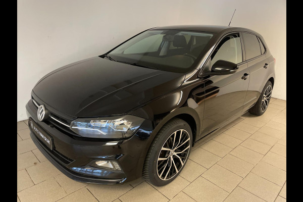 Volkswagen Polo 1.0 TSI Comfortline 95PK AIRCO NAVI CRUISE APPLE CARPLAY NIEUWE VELG LED MULTI STUUR PRIVACY GLAS ZEER NETTE AUTO