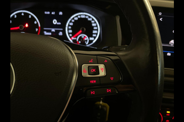 Volkswagen Polo 1.0 TSI Comfortline 95PK AIRCO NAVI CRUISE APPLE CARPLAY NIEUWE VELG LED MULTI STUUR PRIVACY GLAS ZEER NETTE AUTO