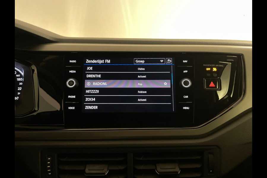 Volkswagen Polo 1.0 TSI Comfortline 95PK AIRCO NAVI CRUISE APPLE CARPLAY NIEUWE VELG LED MULTI STUUR PRIVACY GLAS ZEER NETTE AUTO