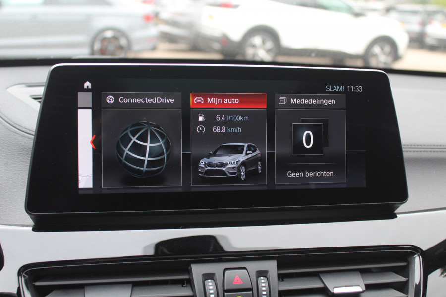 BMW X1 xDrive25e eDrive Ed. M Sport / Trekhaak / Panoramadak / Camera / Head-up / 19'' / Memory seats / Leder / Stuurverwarming / Navigatie / DAB / Stoelverwarming / Cruise Control