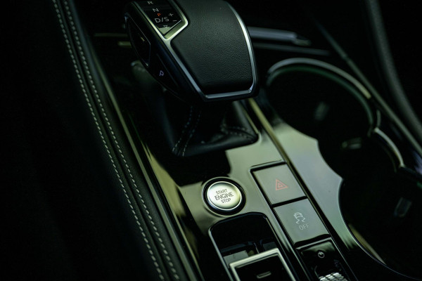 Volkswagen Touareg 3.0 TSI eHybrid R 4M Nightvision DynAudio Trekhaak