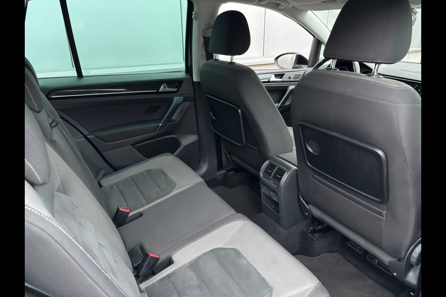 Volkswagen Golf Sportsvan 1.5 TSI ACT Highline Carplay / Trekhaak