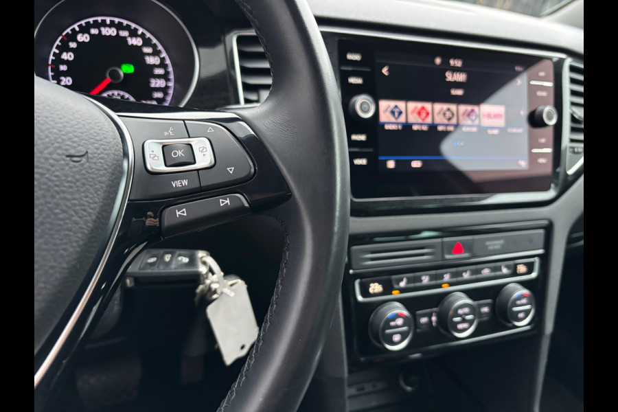 Volkswagen Golf Sportsvan 1.5 TSI ACT Highline Carplay / Trekhaak