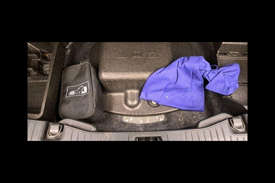 Ford Kuga 2.5 PHEV Titanium 243pk | Driver Assistance Pack | Trekhaak Afneembaar | 2.100kg Trekgewicht | Michelin Cross Climate banden