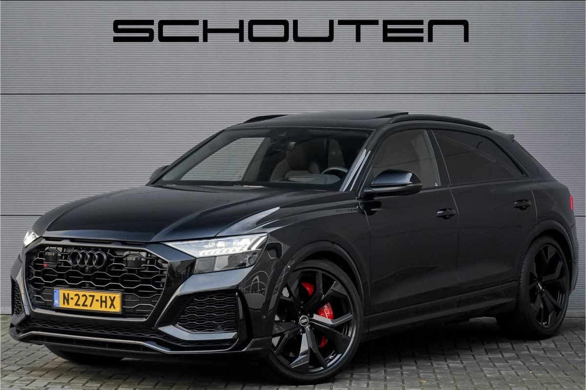 Audi Q8 4.0 TFSI RS Q8 Quattro Dynamic+ Keramisch Pano B&O Trekhaak Alcantara 23"
