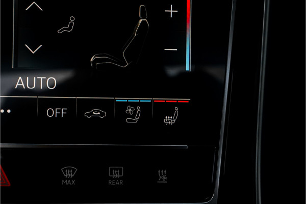 Audi Q8 4.0 TFSI RS Q8 Quattro Dynamic+ Keramisch Pano B&O Trekhaak Alcantara 23"