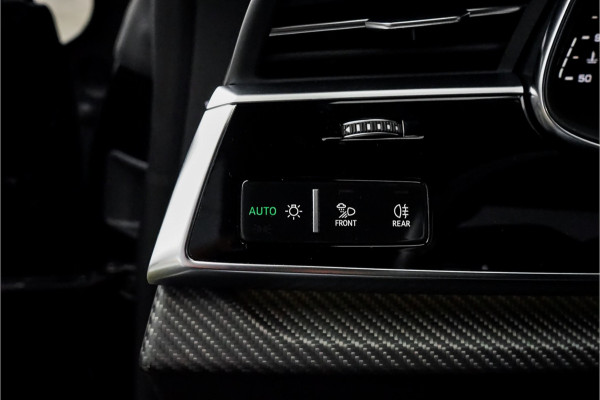 Audi Q8 4.0 TFSI RS Q8 Quattro Dynamic+ Keramisch Pano B&O Trekhaak Alcantara 23"