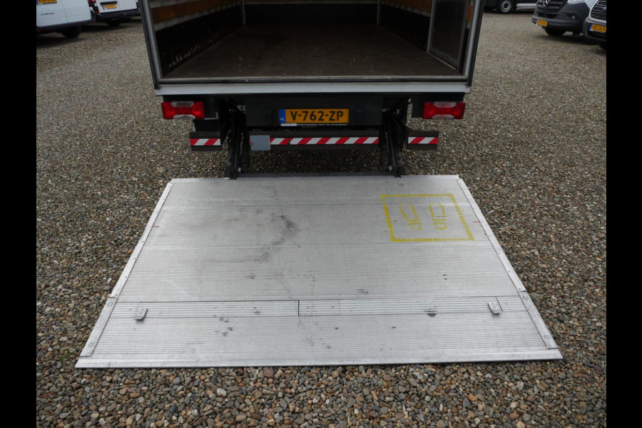 Iveco Daily 35C14 2.3 140PK, Airco, Dubbel lucht, Laadbak: L*B*H = 424*211*220 / Lading vastzetrail op 110 cm, Zijdeur rechtsachter, Laadklep Anteo 800 KG, Plateau van 160 cm, Met afstandsbediening en rolstops