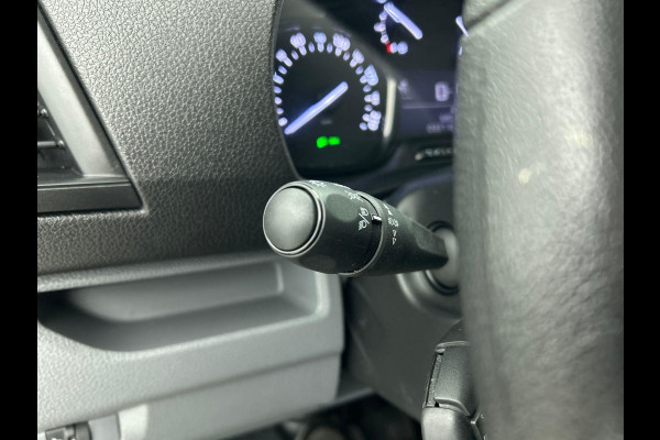 Opel Vivaro 2.0 145 pk L3H1 Edition Automaat Navigatie Cruise control Camera Airco Trekhaak