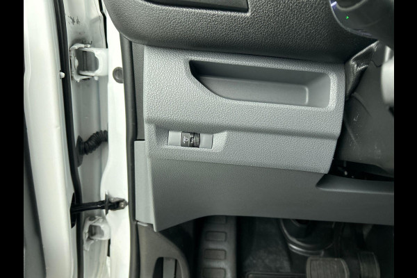 Opel Vivaro 2.0 145 pk L3H1 Edition Automaat Navigatie Cruise control Camera Airco Trekhaak