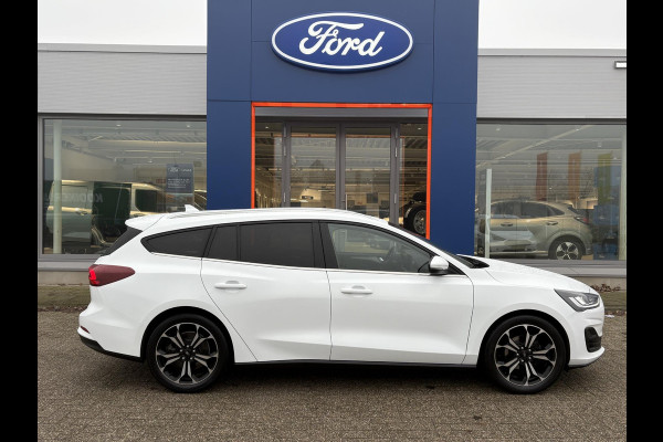 Ford FOCUS Wagon 1.0 EcoBoost Hybrid Titanium | Elektrisch uitklapbare trekhaak | Cruise Control | Winter Pack | Climate Control