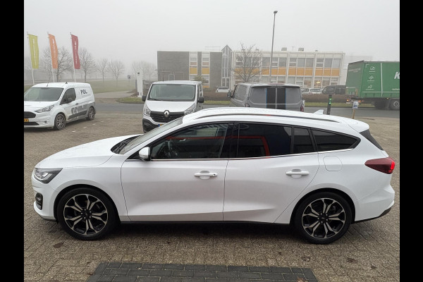 Ford FOCUS Wagon 1.0 EcoBoost Hybrid Titanium | Elektrisch uitklapbare trekhaak | Cruise Control | Winter Pack | Climate Control