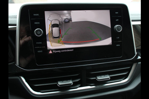 Volkswagen T-Roc 1.5 TSI R-Line+ Climate control | Adaptieve cruise control | LED | Navigatie | Achteruitrijcamera | Parkeersensoren | Apple Carplay/ Android Auto | Radio