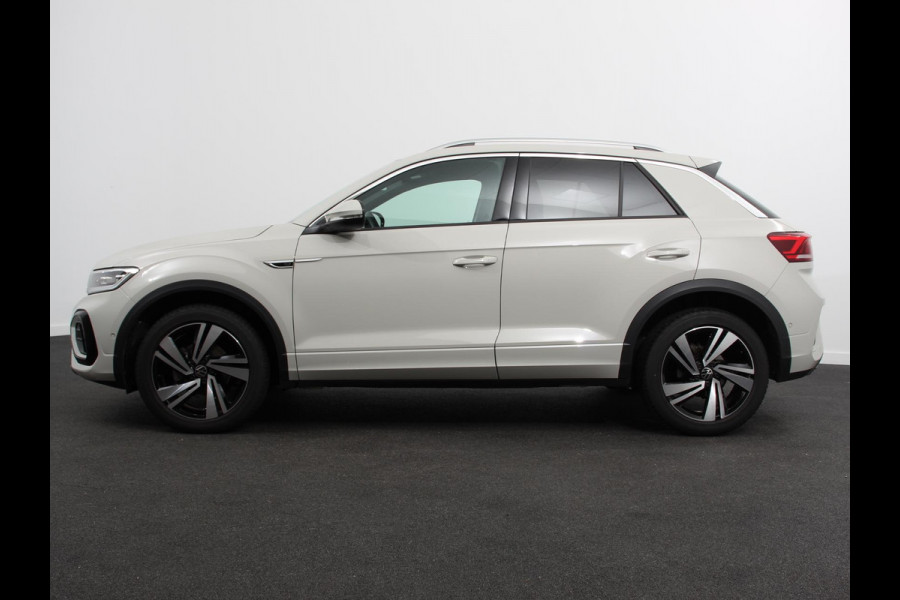 Volkswagen T-Roc 1.5 TSI R-Line+ Climate control | Adaptieve cruise control | LED | Navigatie | Achteruitrijcamera | Parkeersensoren | Apple Carplay/ Android Auto | Radio