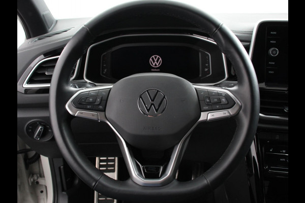 Volkswagen T-Roc 1.5 TSI R-Line+ Climate control | Adaptieve cruise control | LED | Navigatie | Achteruitrijcamera | Parkeersensoren | Apple Carplay/ Android Auto | Radio