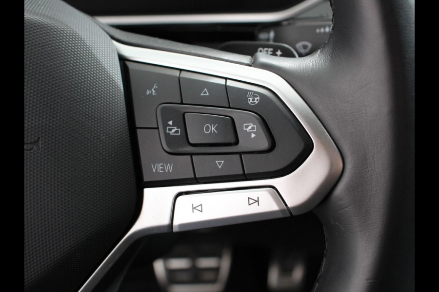 Volkswagen T-Roc 1.5 TSI R-Line+ Climate control | Adaptieve cruise control | LED | Navigatie | Achteruitrijcamera | Parkeersensoren | Apple Carplay/ Android Auto | Radio