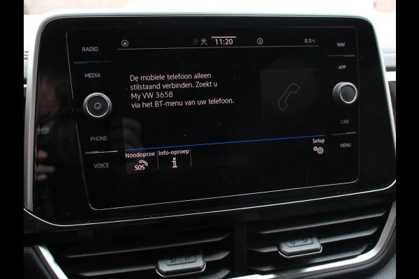 Volkswagen T-Roc 1.5 TSI R-Line+ Climate control | Adaptieve cruise control | LED | Navigatie | Achteruitrijcamera | Parkeersensoren | Apple Carplay/ Android Auto | Radio