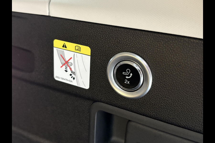 Ford FOCUS Wagon 1.0 EcoBoost Hybrid Titanium | Elektrisch uitklapbare trekhaak | Cruise Control | Winter Pack | Climate Control