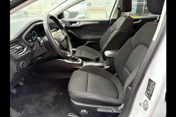 Ford FOCUS Wagon 1.0 EcoBoost Hybrid Titanium | Elektrisch uitklapbare trekhaak | Cruise Control | Winter Pack | Climate Control