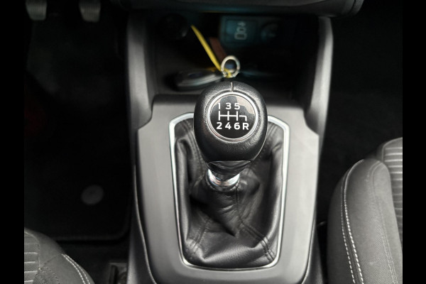 Ford FOCUS Wagon 1.0 EcoBoost Hybrid Titanium | Elektrisch uitklapbare trekhaak | Cruise Control | Winter Pack | Climate Control