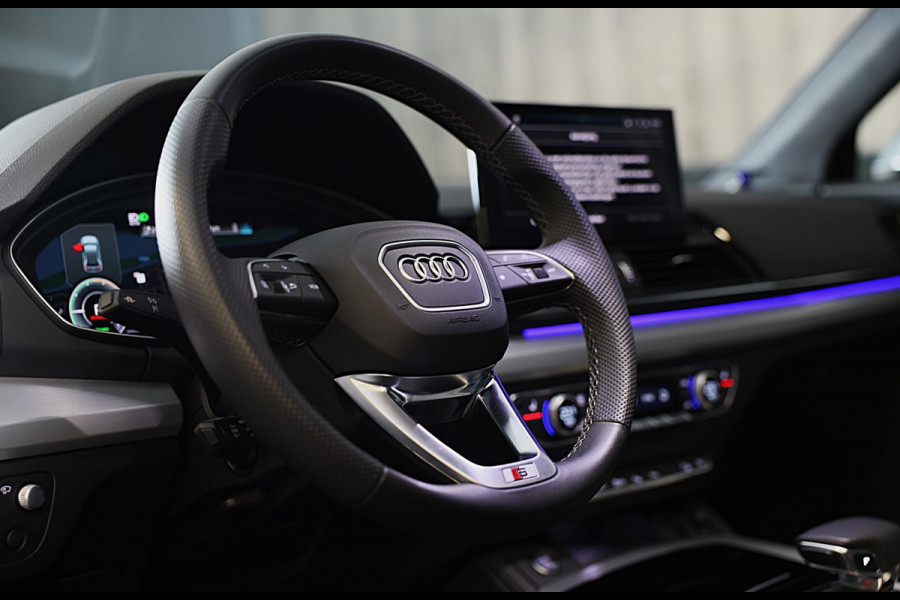 Audi Q5 55 TFSI E Quattro Competition / 366 PK / Memory / ACC / Elek Stoelen / Lane Assist / Sfeerver / 360 Camera / MATRIX / 22 I