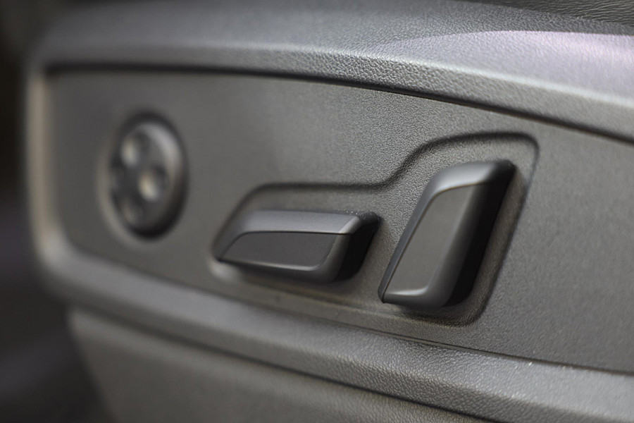 Audi Q5 55 TFSI E Quattro Competition / 366 PK / Memory / ACC / Elek Stoelen / Lane Assist / Sfeerver / 360 Camera / MATRIX / 22 I