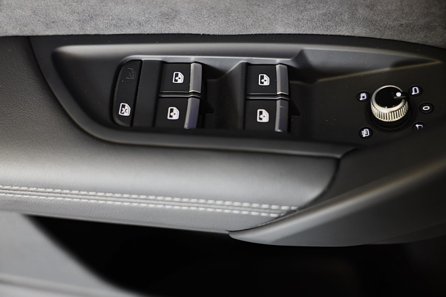 Audi Q5 55 TFSI E Quattro Competition / 366 PK / Memory / ACC / Elek Stoelen / Lane Assist / Sfeerver / 360 Camera / MATRIX / 22 I