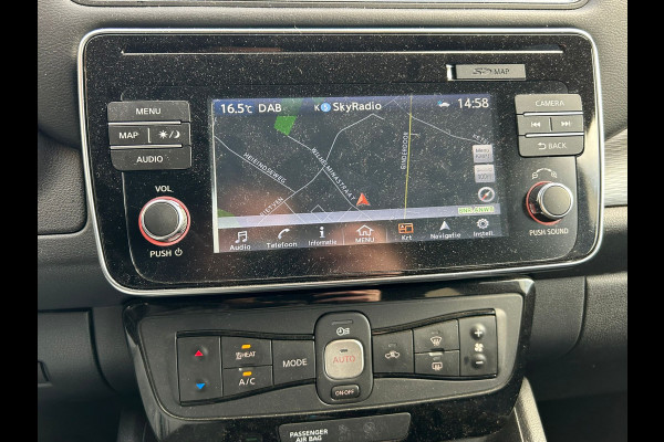 Nissan Leaf N-Connecta 40kWh Navi Ecc 360°Camera Adap.Cruise Pdc Keyless Blindspot Apple Carplay Android Auto Stoel+Stuurverwarming DAB Bluetooth Lmv Privacyglas Zeer compleet!